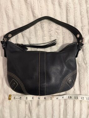 Vintage Coach hobo Black Leather Shoulder Bag with Contrast Stitching
